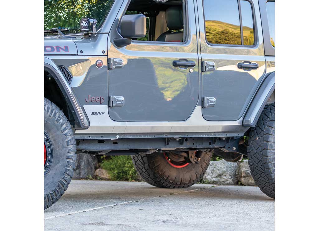 18-C WRANGLER ROCKER TRIM KIT RAW
