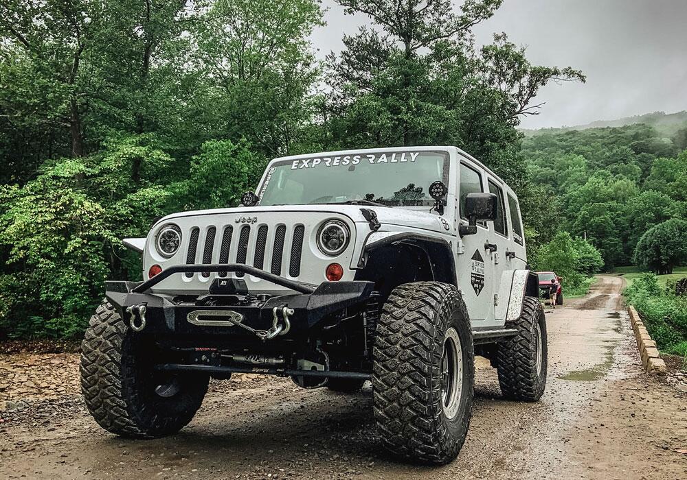 Superlift 4 in Long Arm Lift Kit with Shadow Shocks for Jeep Wrangler JK Unlimited 4-Door (2007-2018)